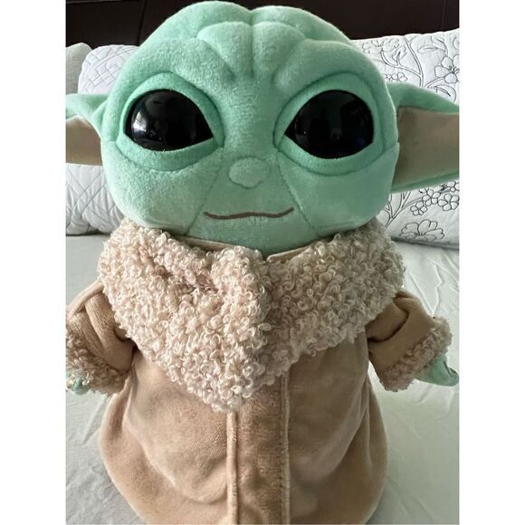 Star Wars Baby Yoda Mandalorian Child 8” by Mattel - Picture 5 of 7
